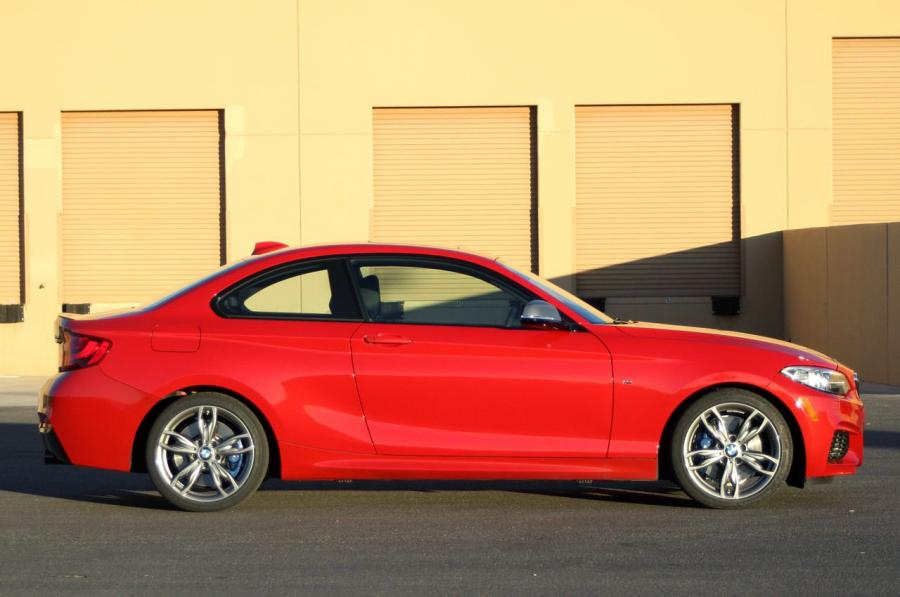  BMW M235i Coupe 2014 года  (фото 41 из 46)